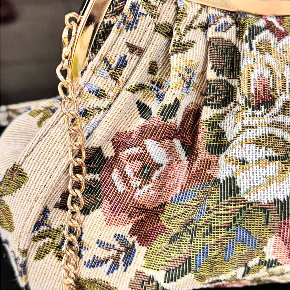 Antik Kraft Vintage Floral Purse - Picture 3 of 5